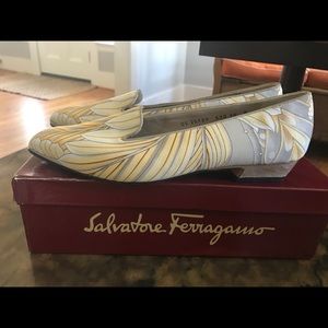 Salvatore Ferragamo women's Shoes Sz10